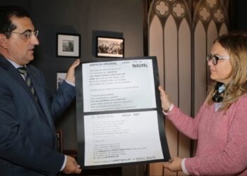 Juan Agustín Blasco Carbó interpreta una doble lectura sobre la epigrafía del Santo Cáliz de la Catedral de Valencia