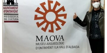 María Gómez, la artista especialista en la iconografía del Camino del Santo Grial