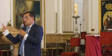 Magnífica conferencia del Santo Cáliz de don Juan Agustín Blasco Carbó en Santa Maria del Mar