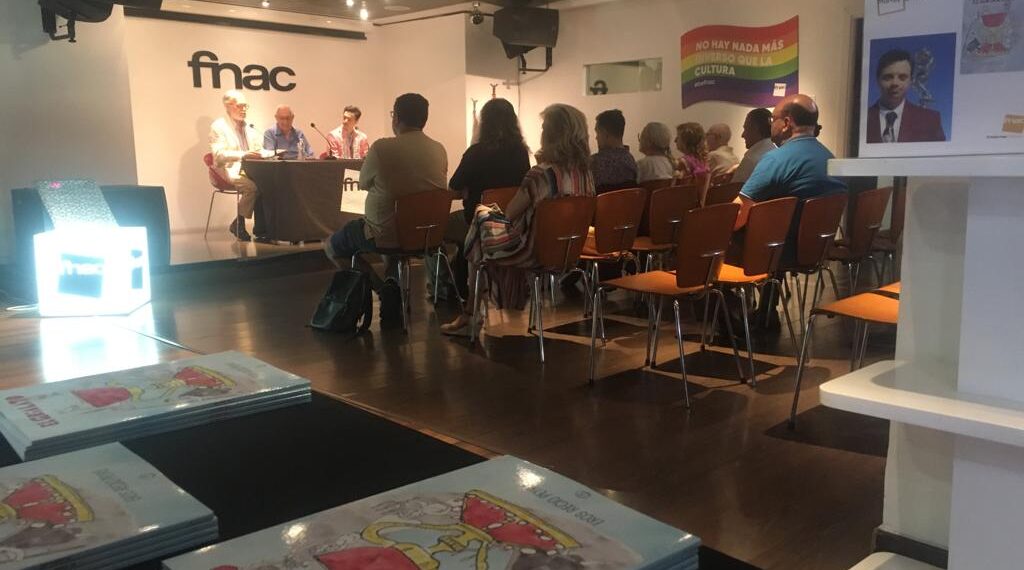 El bailarín Eros Recio presentó la obra El Grialato junto una pieza de ballet